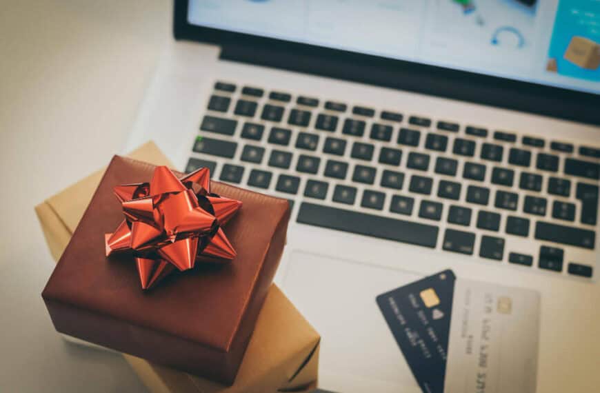 Reward Programs for Businesses: Boost Loyalty & Repeat Sales reward programs for businesses, customer loyalty, loyalty program strategies, customer retention, business rewards, loyalty platforms, CRM reward systems, customer engagement, points-based programs, tiered rewards